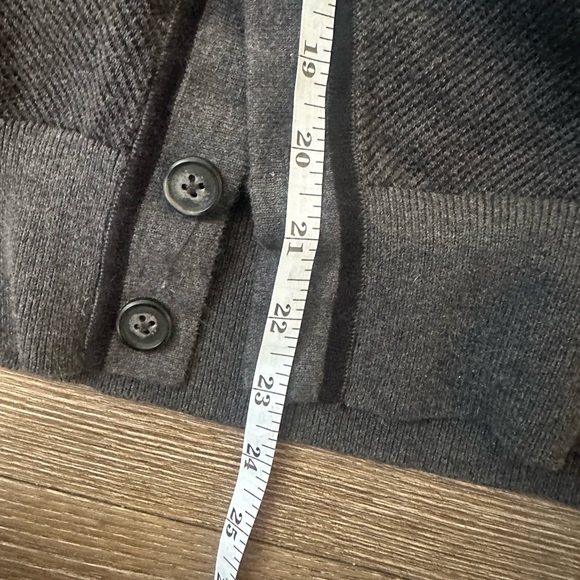 Vintage Van Heusen 100% Cotton Grey and Black Cardigan Sweater - Picture 6 of 7